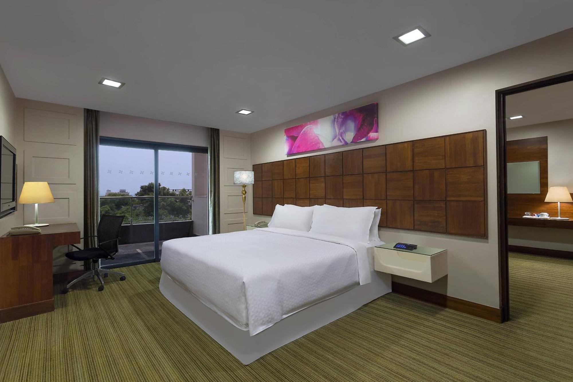Four Points By Sheraton Visakhapatnam Exterior foto